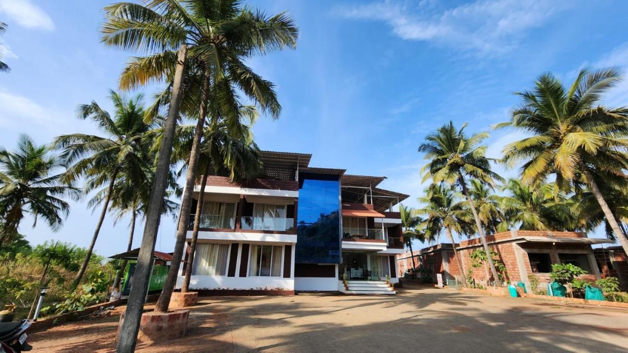 Coastal Bay Beach Resort Harnai Bagian luar foto